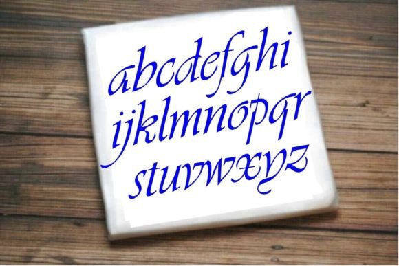 Small Letters Y and Z: A Designer Review